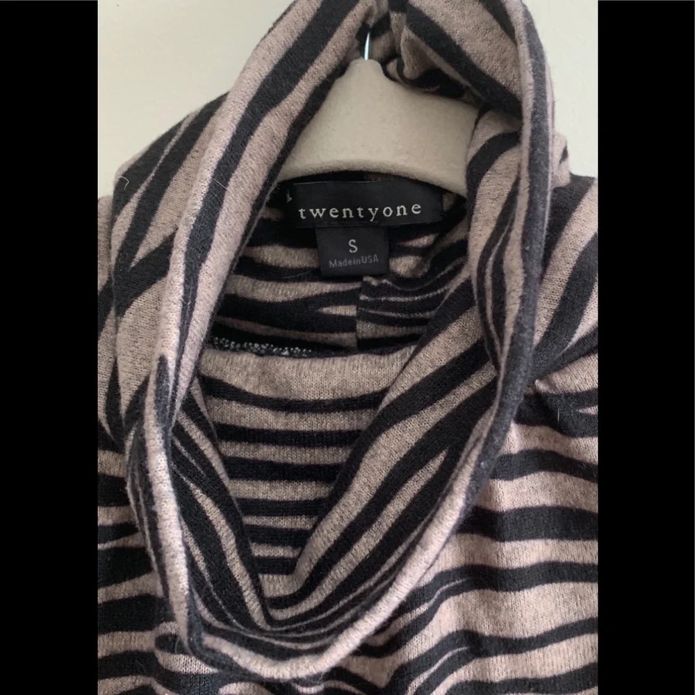 TWENTYONE animal print sleeveless top - Picture 7 of 11